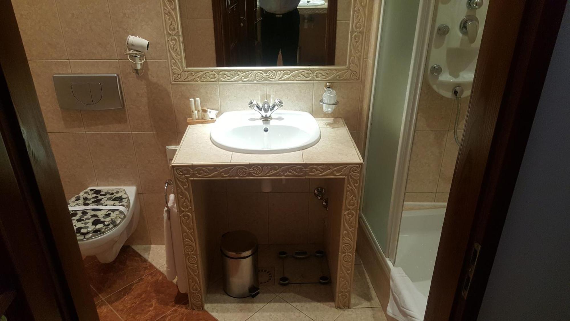 טארנאו Hotel Bristol חדר תמונה
