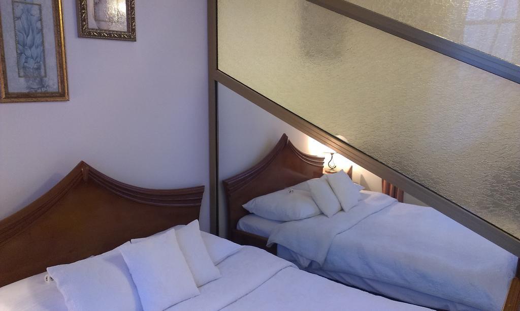 טארנאו Hotel Bristol חדר תמונה