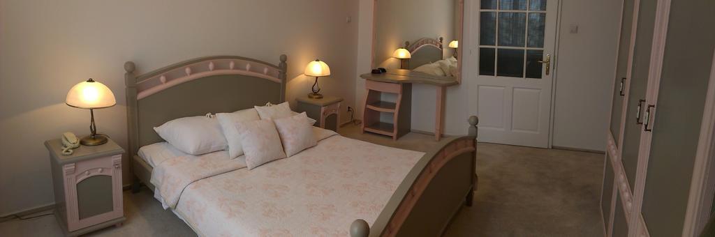 טארנאו Hotel Bristol מראה חיצוני תמונה